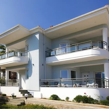 Olive Garden Villas *